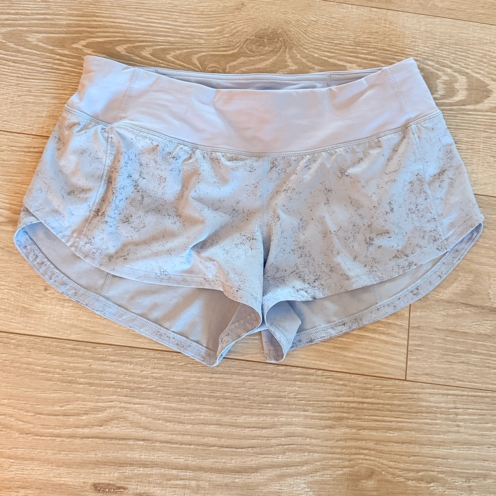 Lululemon Speed Up Low rise Athletic Shorts sz 4 like new